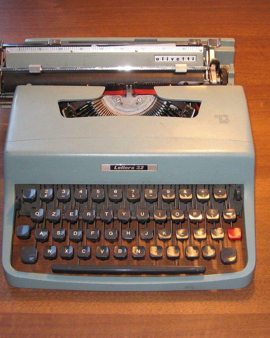 Olivetti Lettera 32